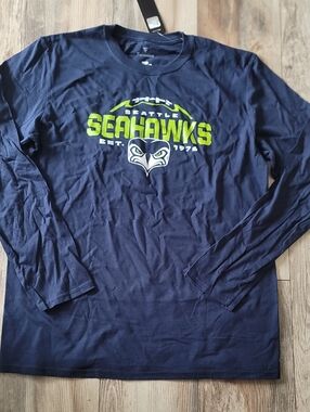 NWT Seahawks Tshirt